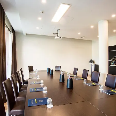 Hotel Isola Sacra Rome Airport 4*