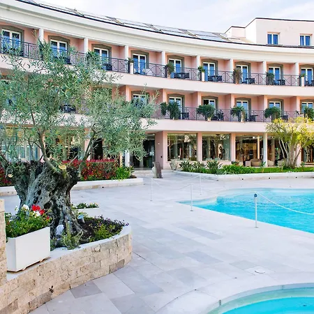 Isola Sacra Rome Airport Hotel 4*