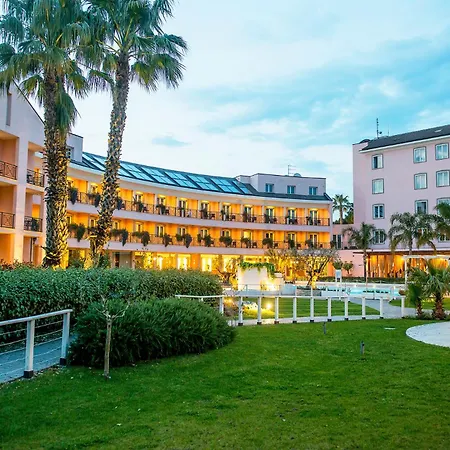 Isola Sacra Rome Airport 4*