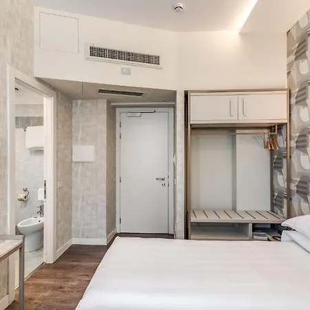 Hotel Isola Sacra Rome Airport 4*