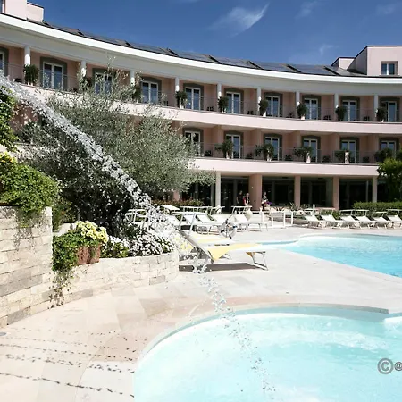 Isola Sacra Rome Airport