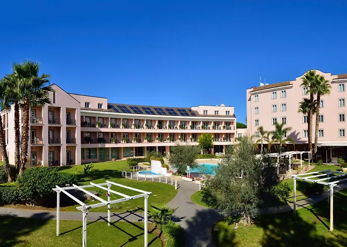 Отель Isola Sacra Rome Airport