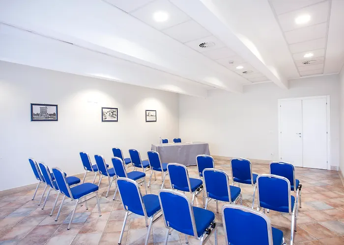 Isola Sacra Rome Airport Отель Фьюмичино